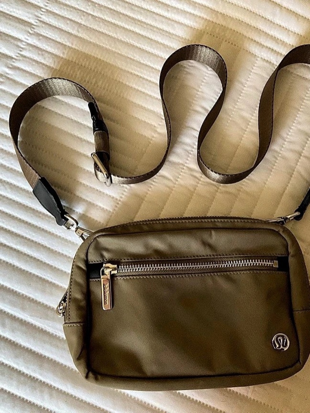 lululemon Crossbody Camera Bag 2L Brown
